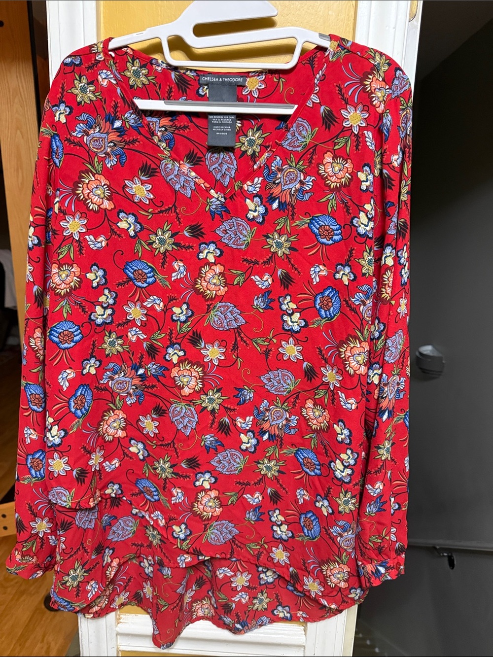 Chelsea & Theodore Red Floral Long-Sleeve V-Neck Blouse